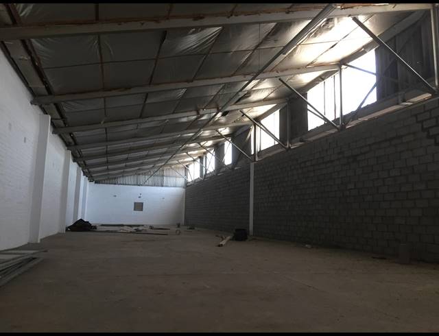 350M² FACTORY TO LET IN PAARDEN EILAND